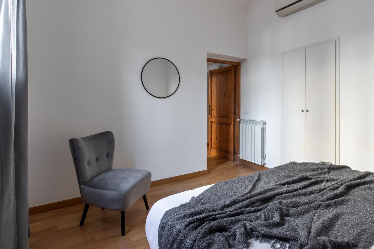 Iflat Spanish Steps Elegant Apartment Rome